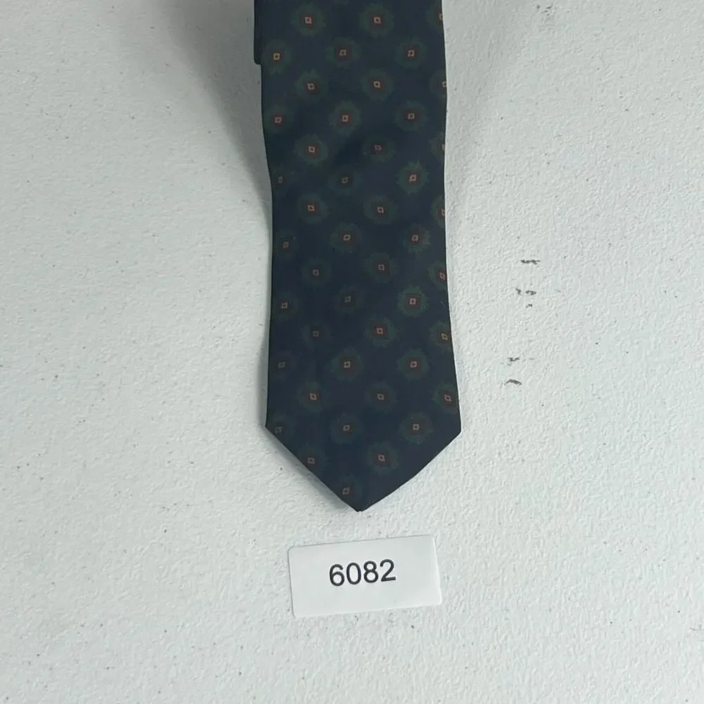 Polo by Ralph Lauren Men's Green Floral Design Silk Tie Handmade In Italy